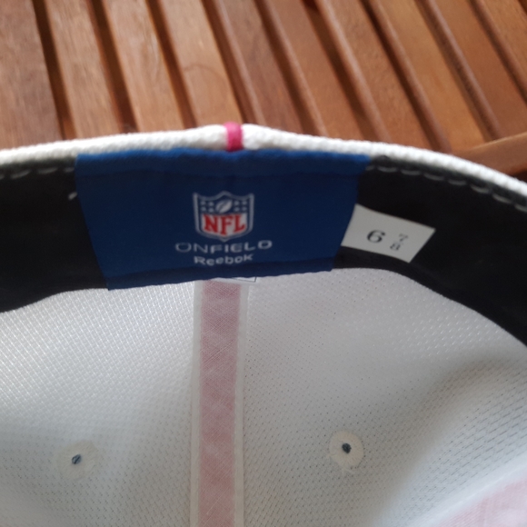 NFL Reebok Brest Cancer Awearness Hat - Picture 5 of 6